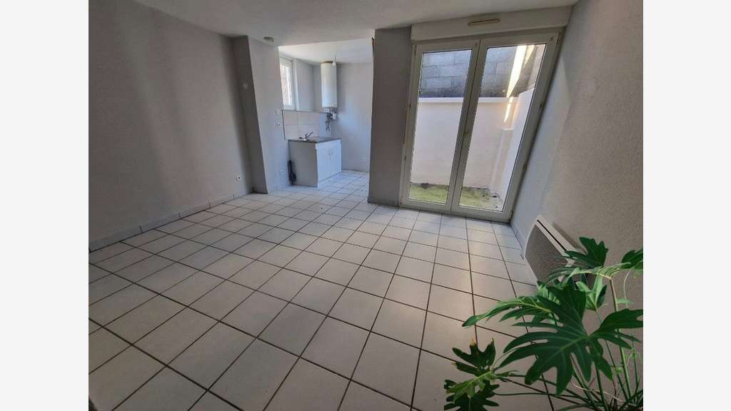 Immeuble à vendre CONTREXEVILLE (88) IMMEUBLE de