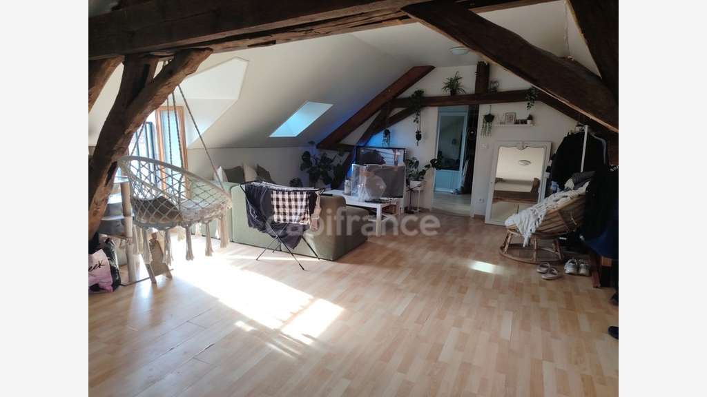Immeuble de 123m² à vendre à Coulanges-la-Vineuse