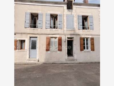 Immeuble de 123m² à vendre à Coulanges-la-Vineuse