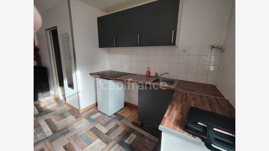 Immeuble de 123m² à vendre à Coulanges-la-Vineuse