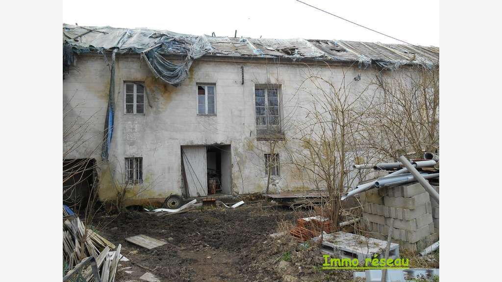 Immeuble sur terrain 3ha à vendre à Coulommiers