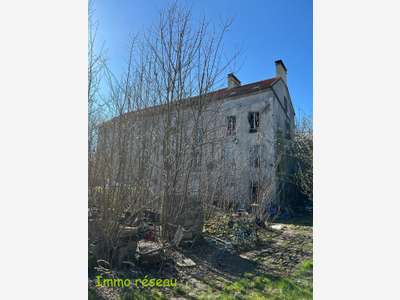 Immeuble sur terrain 3ha à vendre à Coulommiers 