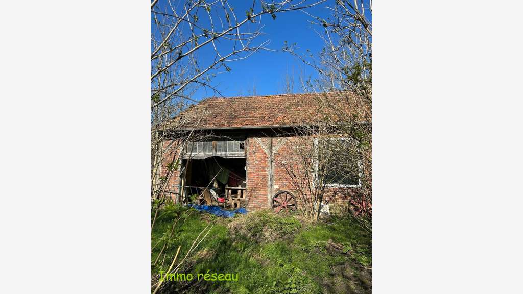 Immeuble sur terrain 3ha à vendre à Coulommiers