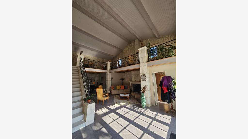 Vente magnifique demeure au calme proche Saintes
