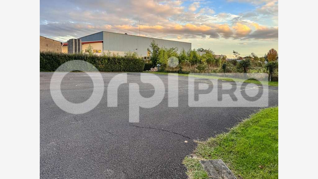 Vente investissement locatif 528m² à Dax (40)