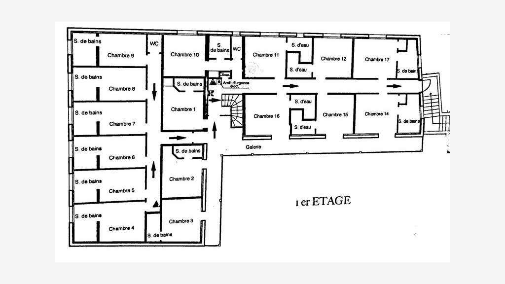 AV immeuble ancien hôtel 600m²+terrain à Denguin