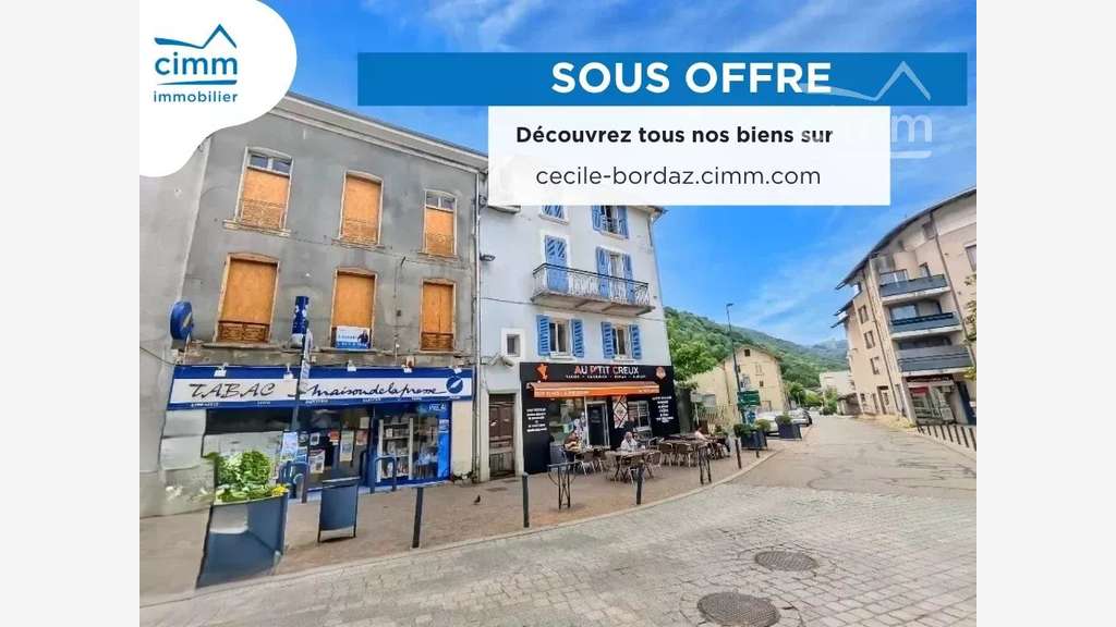 AV ensemble immobilier + murs commerciaux à Domène