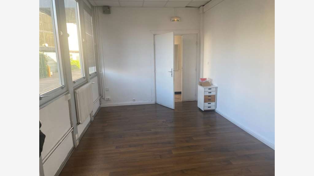 A vendre immeuble bureaux 610m²à Epinay-sur-Seine
