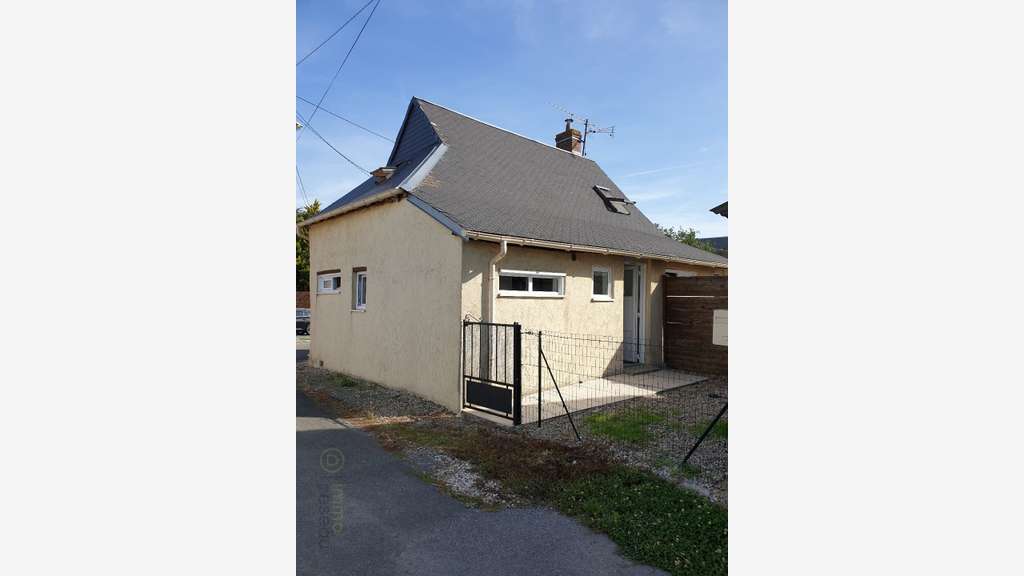 AV immeuble locatif 82m² Esquennoy proche Breteuil