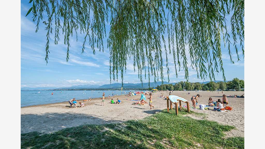 Ensemble exceptionnel 440m² plage d'Excenevex