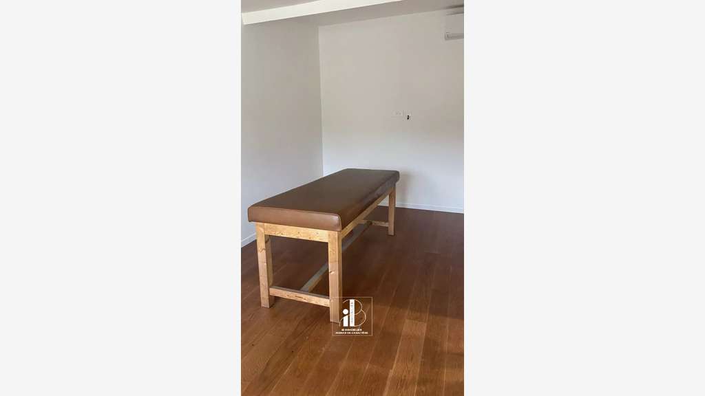 AV petit immeuble à 10 mns de Fontainebleau N7