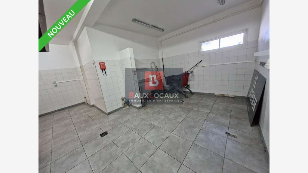 A vendre ensemble immobilier 375m² R+1 Fos sur Mer