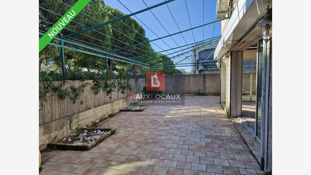 A vendre ensemble immobilier 375m² R+1 Fos sur Mer