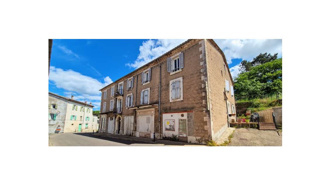Immeuble de rapport à vendre à Gagnières