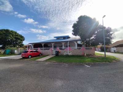 AV propriété à Kourou Zone commercial Pariacabo