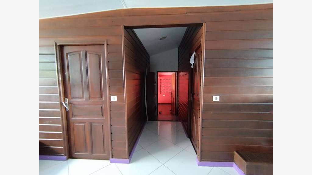 AV propriété à Kourou Zone commercial Pariacabo 