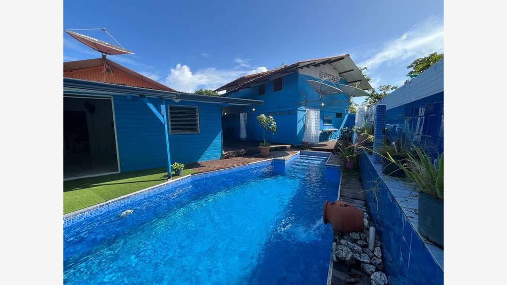 Immeuble de 288m² à vendre à Kourou centre (973)