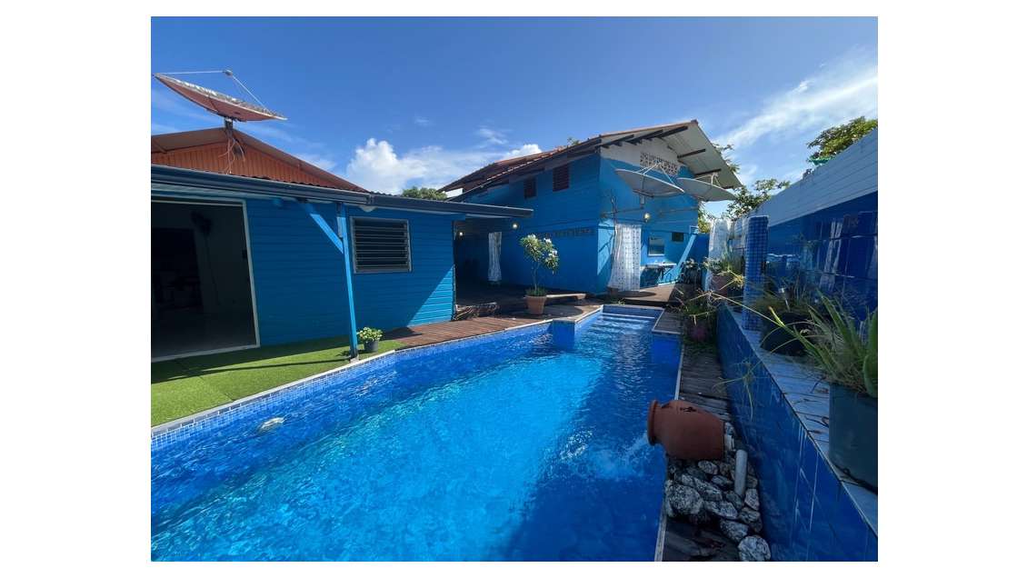 Immeuble de 288m² à vendre à Kourou centre (973)