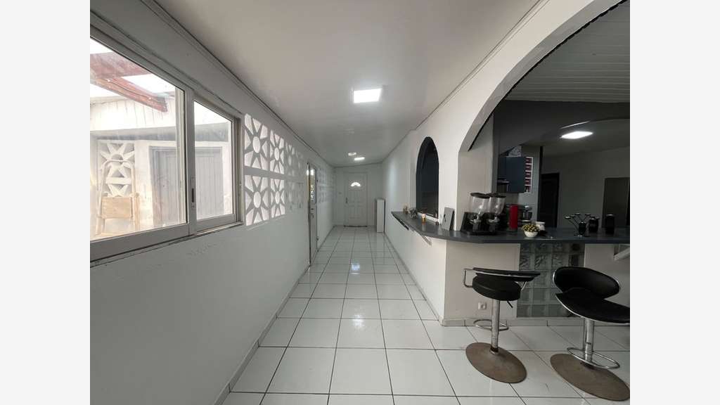 Immeuble de 288m² à vendre à Kourou centre (973)