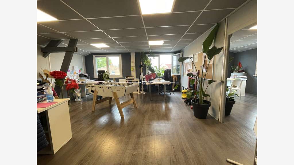 Immeuble R+1 220 m2 + 4 places de parking