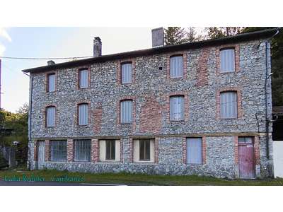 Vente Immeubles commerciaux / Mixtes à La Monnerie-le-Montel