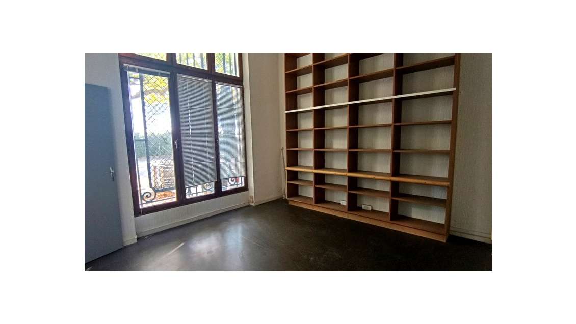 AV immeuble professionnel de rapport à La Pallice