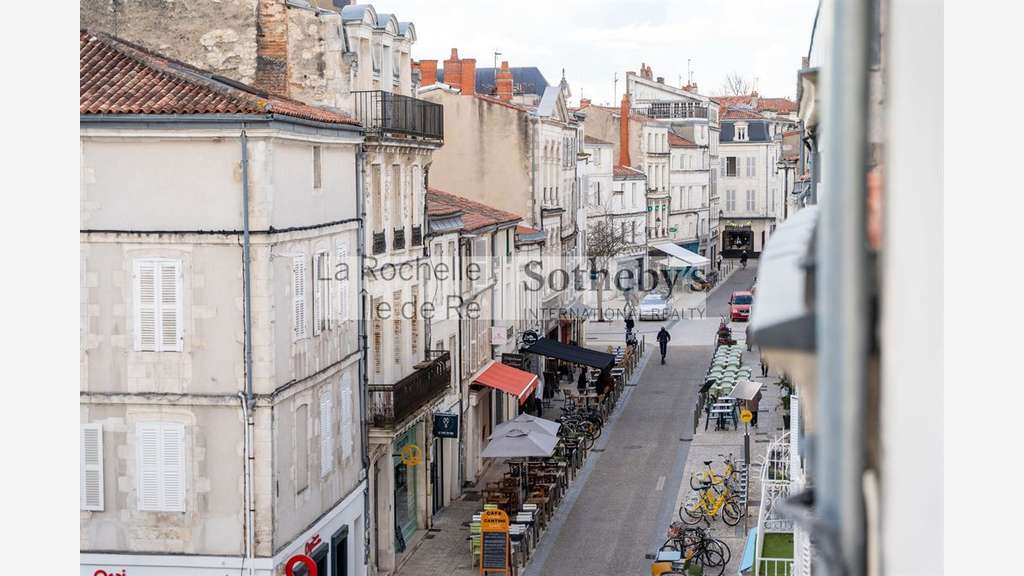 Vente immeuble de rapport de 123m² à La Rochelle