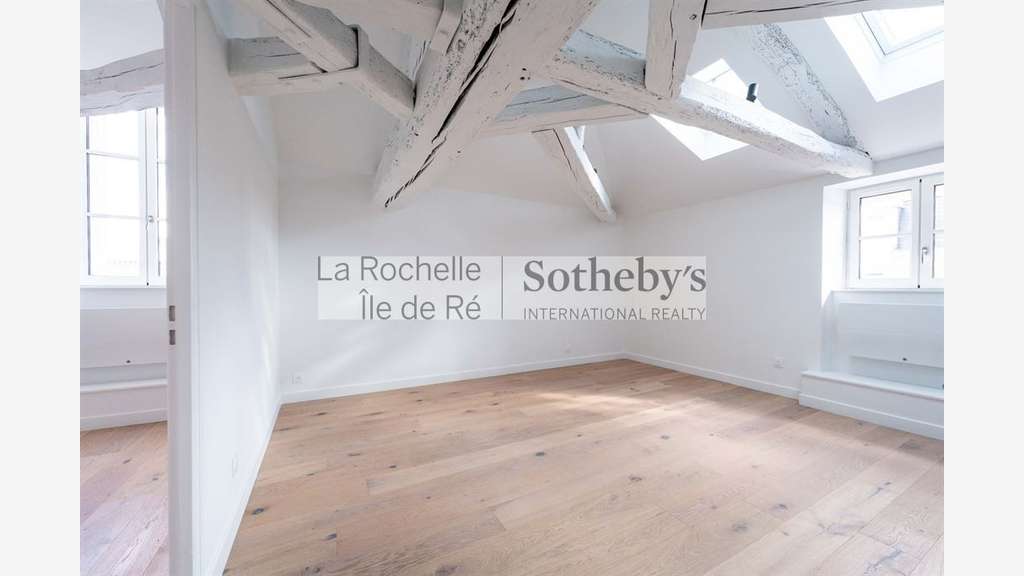 Vente immeuble de rapport de 123m² à La Rochelle
