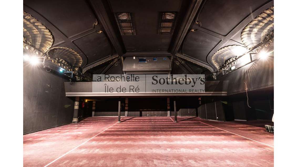 Vente murs d'une salle mythique à La Rochelle