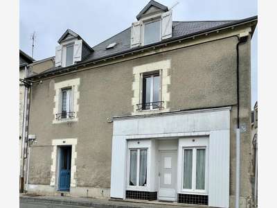 AV immeuble 125m² en centre-ville La Souterraine