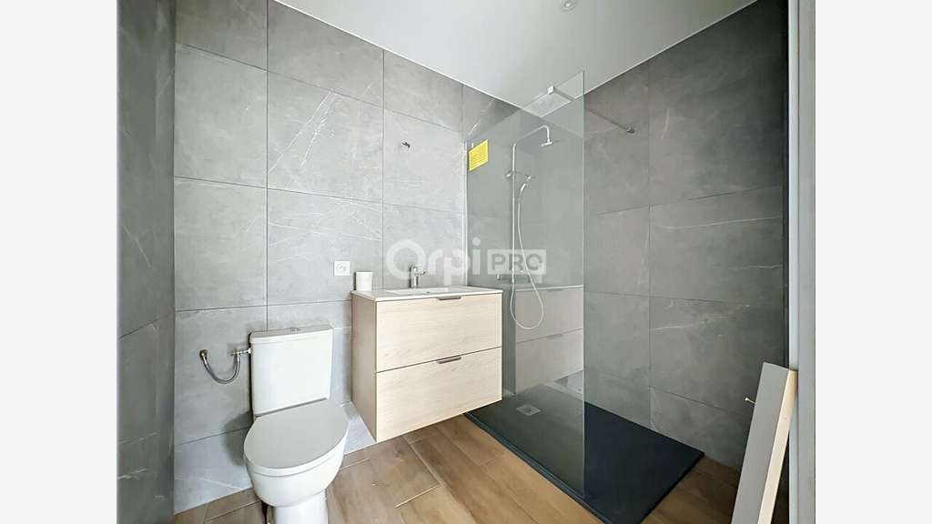 Vente bureaux 177m² zone des greffières à Lagord