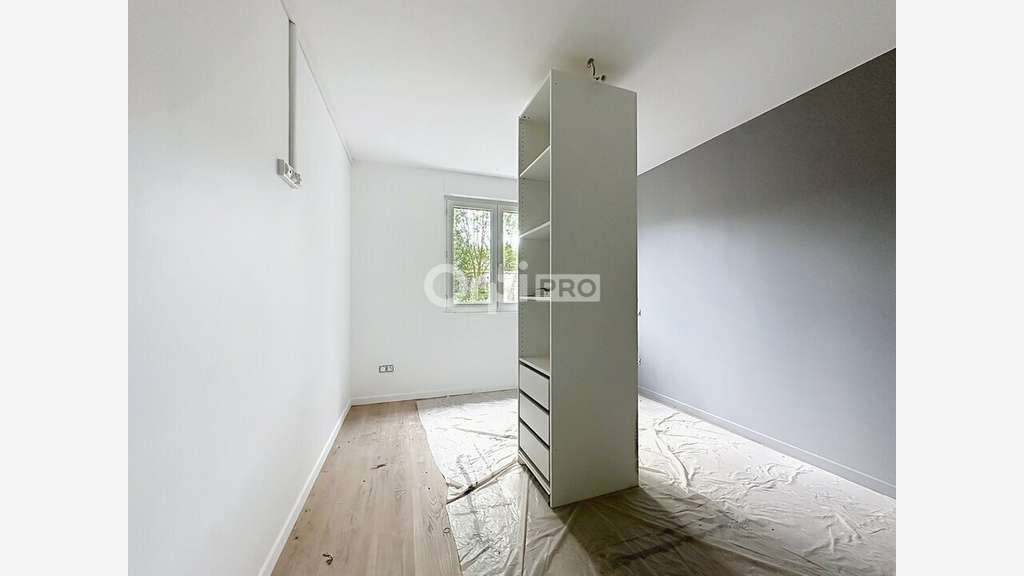 Vente bureaux 177m² zone des greffières à Lagord