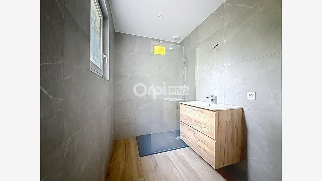 Vente bureaux 177m² zone des greffières à Lagord