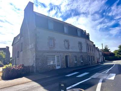 Ancien hôtel-restaurant à vendre à Landunvez