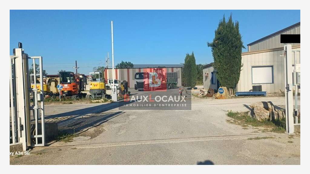 Vente ensemble immobilier 650m² Laudun-l'Ardoise