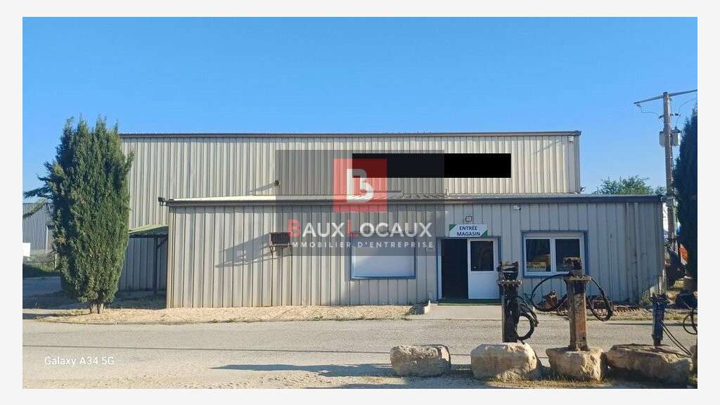 Vente ensemble immobilier 650m² Laudun-l'Ardoise