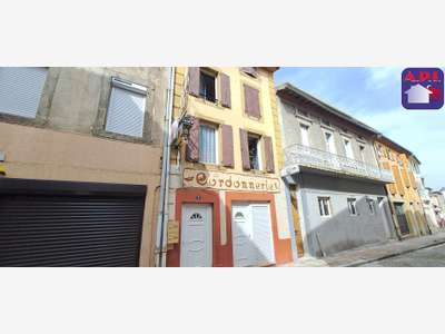 Immeuble de rapport en centre-ville à Lavelanet
