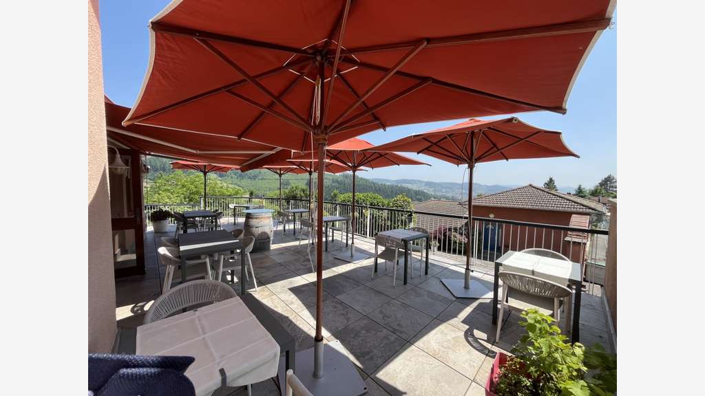 Vente murs hôtel rest vue panoramique Le Cergne