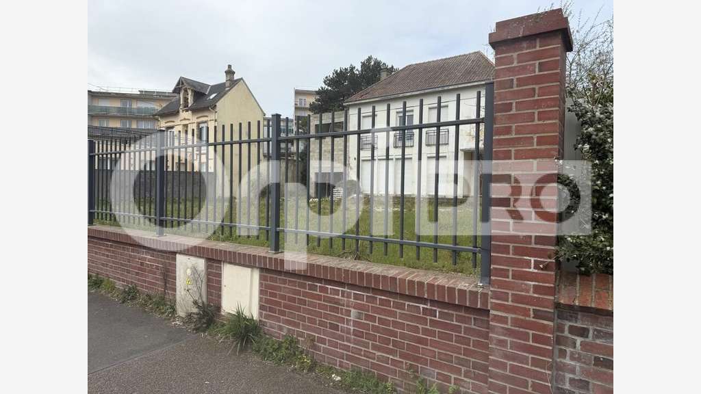 Vente immeuble à rénover 150m² Le Havre Bléville
