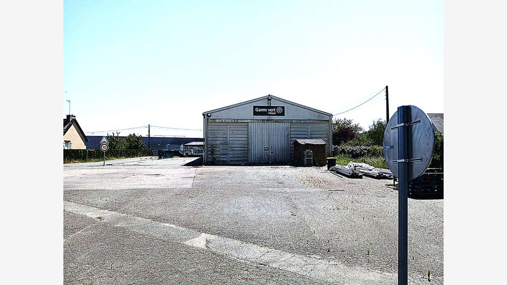 Locaux ciaux 845m² à vendre Les Hauts d'Anjou
