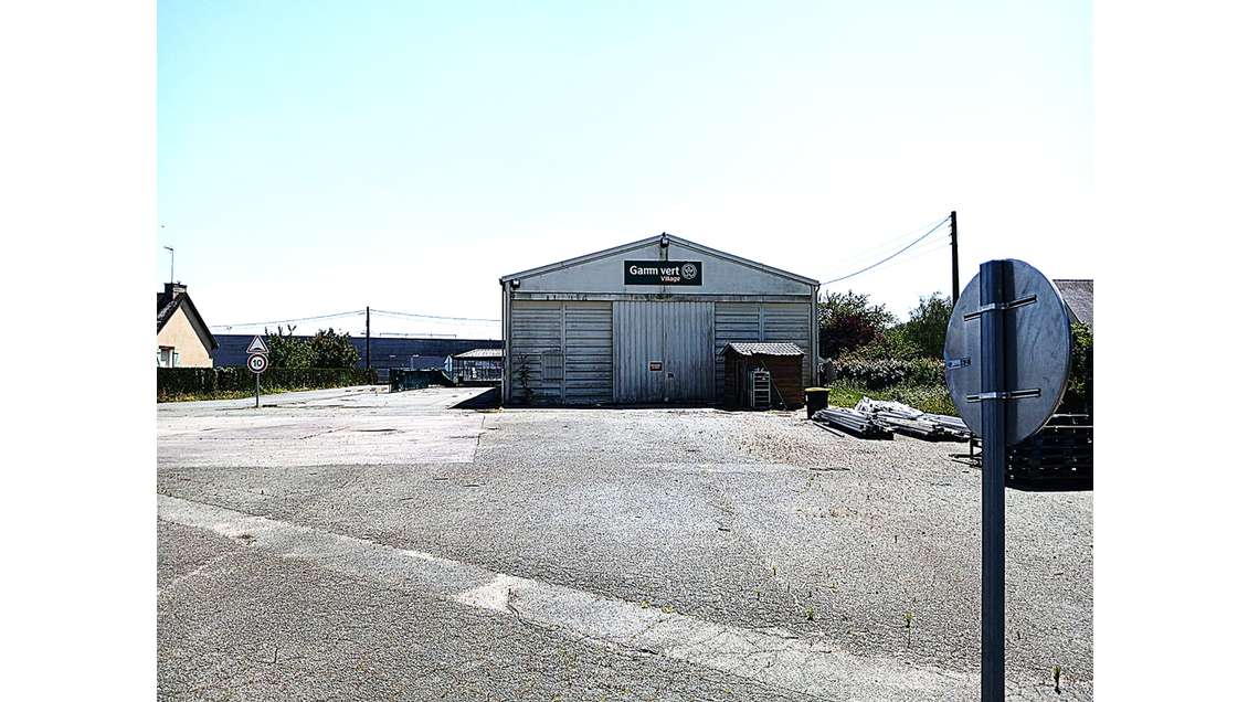 Locaux ciaux 845m² à vendre Les Hauts d'Anjou