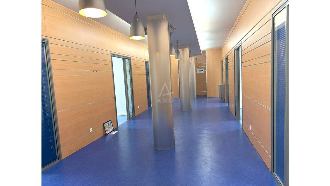 Immeuble à deux pas du métro Mairie des Lilas 