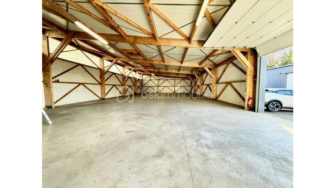 2 bâtiments d'activité stockage 247m² à Lescar
