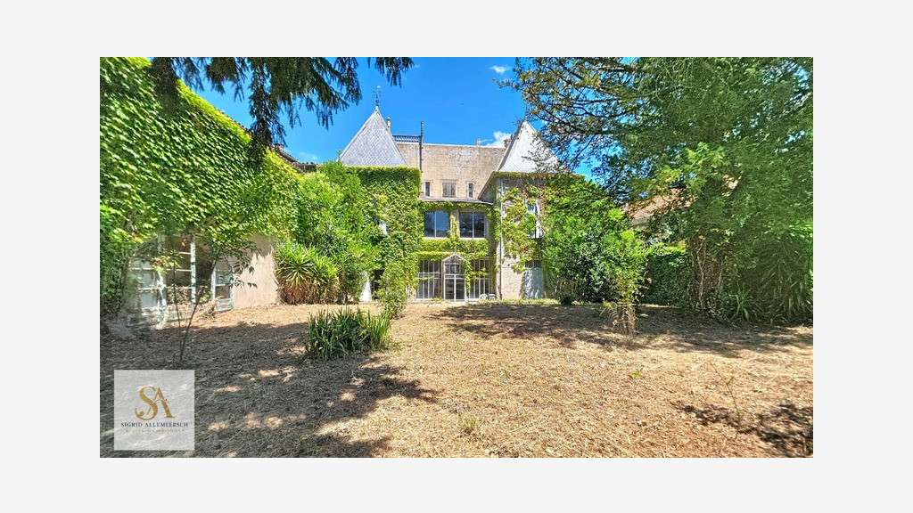 AV Immeuble de caractère 750m² avec jardin Limoux
