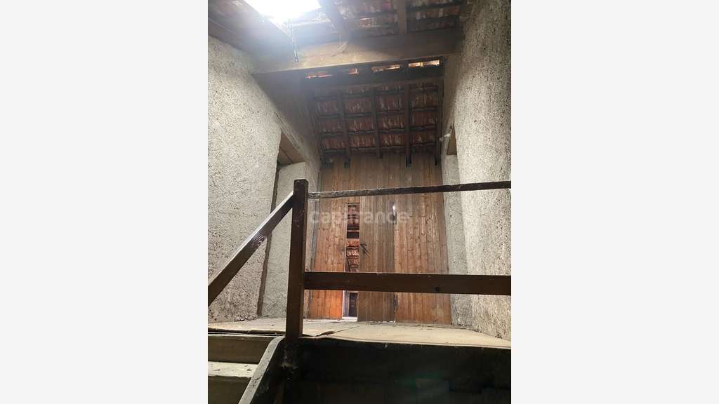 AV immeuble construit en 1875 à Luxeuil les Bains
