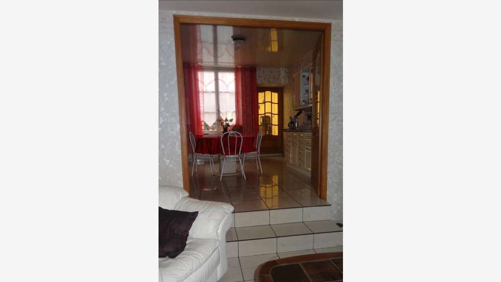 IMMEUBLE à vendre à MIRECOURT (88) Spécial IN