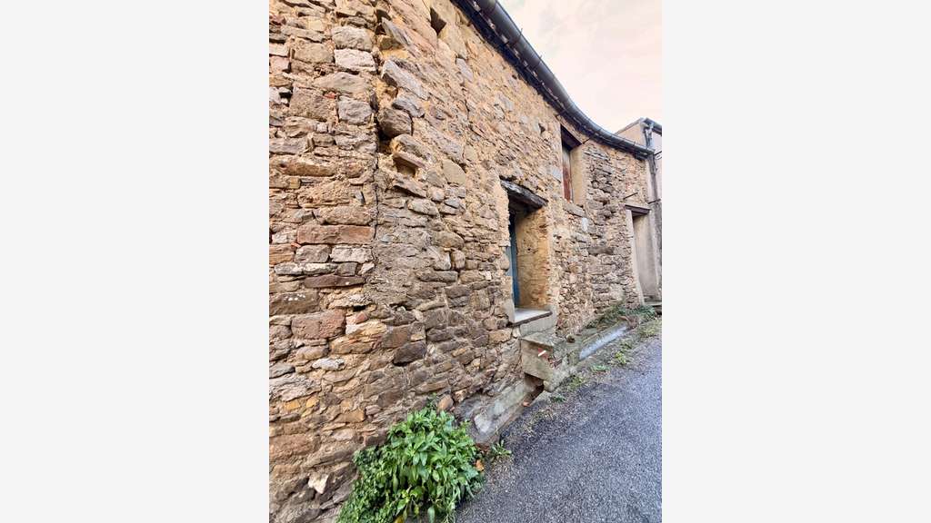 Immeuble à rénover à vendre à Montlaur