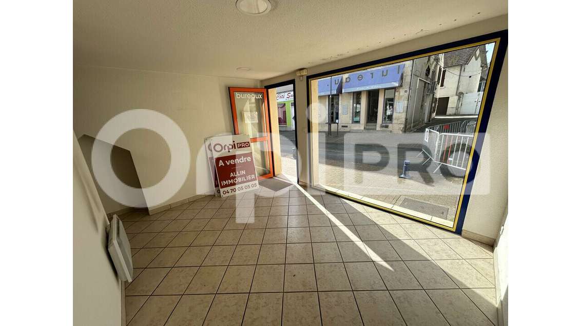 Local commercial 76m² et T2 à vendre à Montluçon