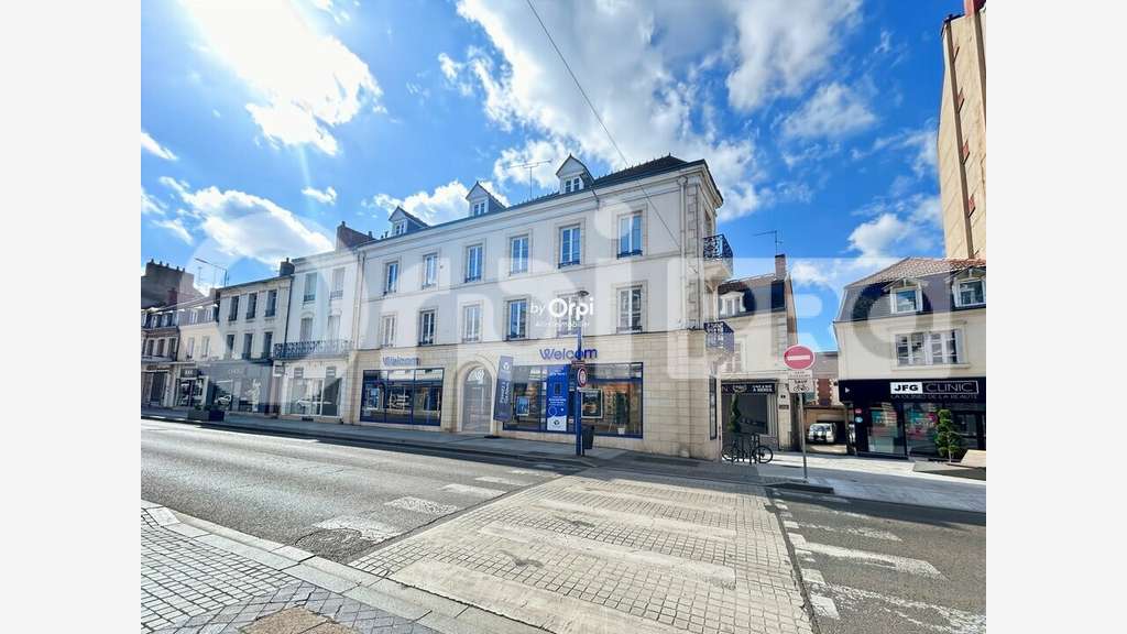 Immeuble loué à vendre empl N°1 à Montluçon