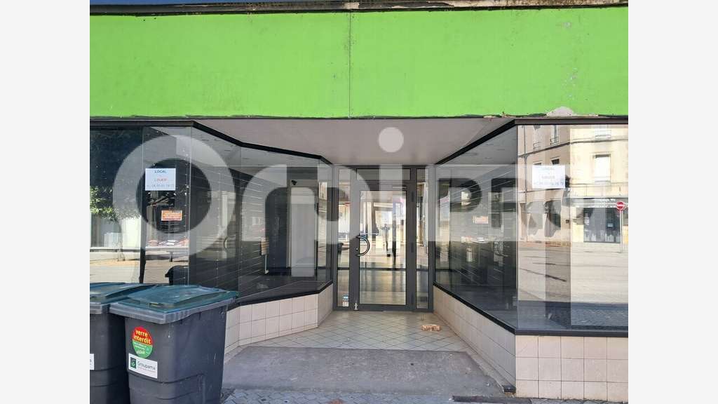A vendre murs commerciaux de 500m² à Montluçon